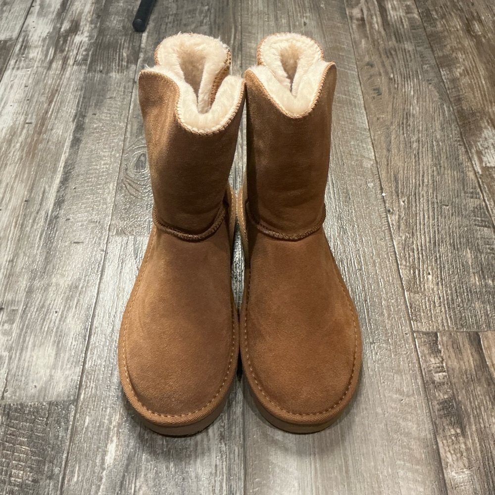 Classic Tan Suede Women's Boots Size 10 - Picture 4 of 16